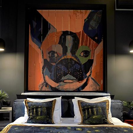 Manna Boutique Hotel (Adults Only) Kiev Bagian luar foto